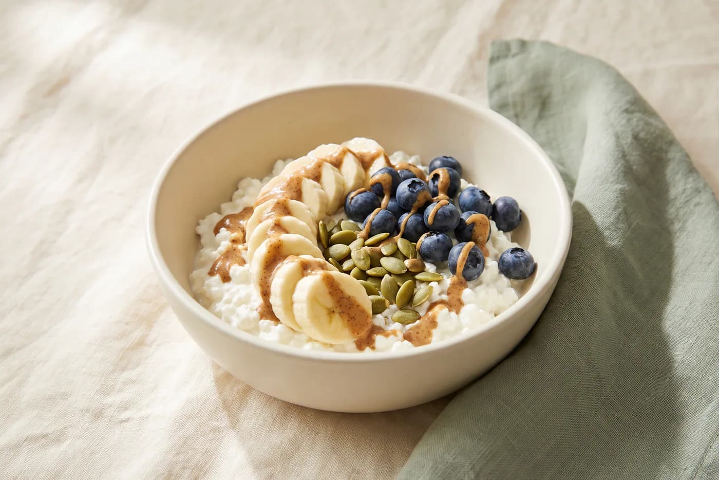 Cottage Cheese Berry Banana Breakfast Bowl