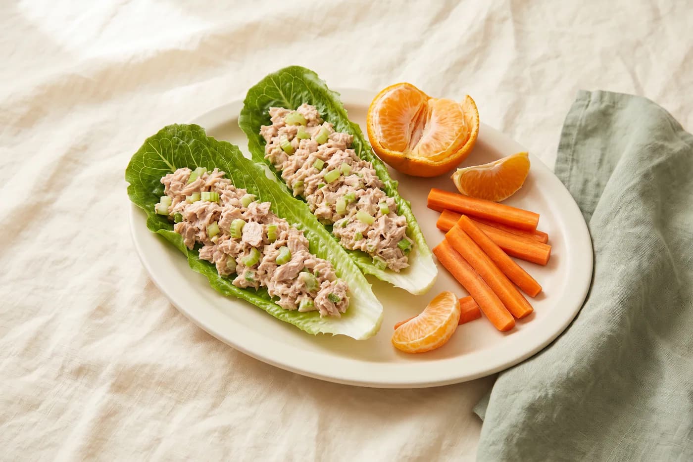 High-Protein Tuna Romaine Boats