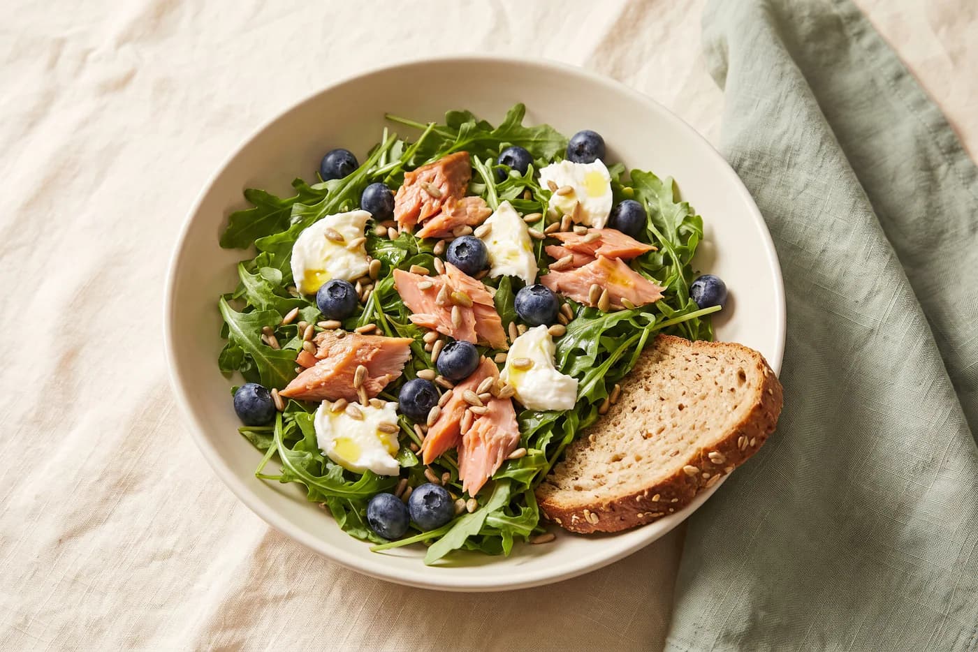 Smoked Salmon Arugula Salad with Blueberries